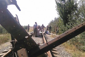 miners-block-the-railway-track-in-kryvyi-rih
